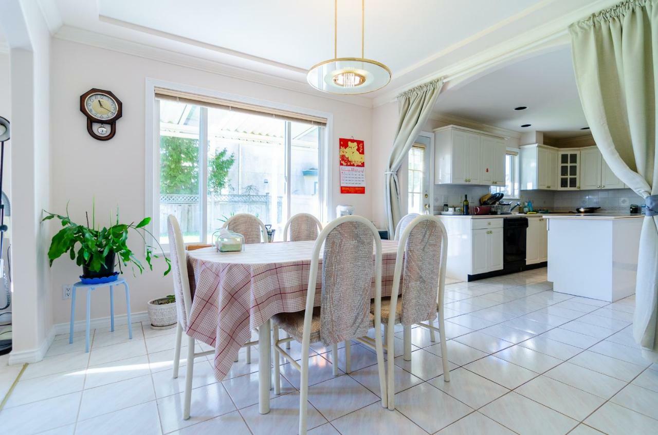 Great Guest Suite In A Gorgeous House Нью-Вестмінстер Екстер'єр фото